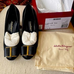 Salvatore Ferragamo Black Pump with Bow - Style is CAPUA - 9.5B